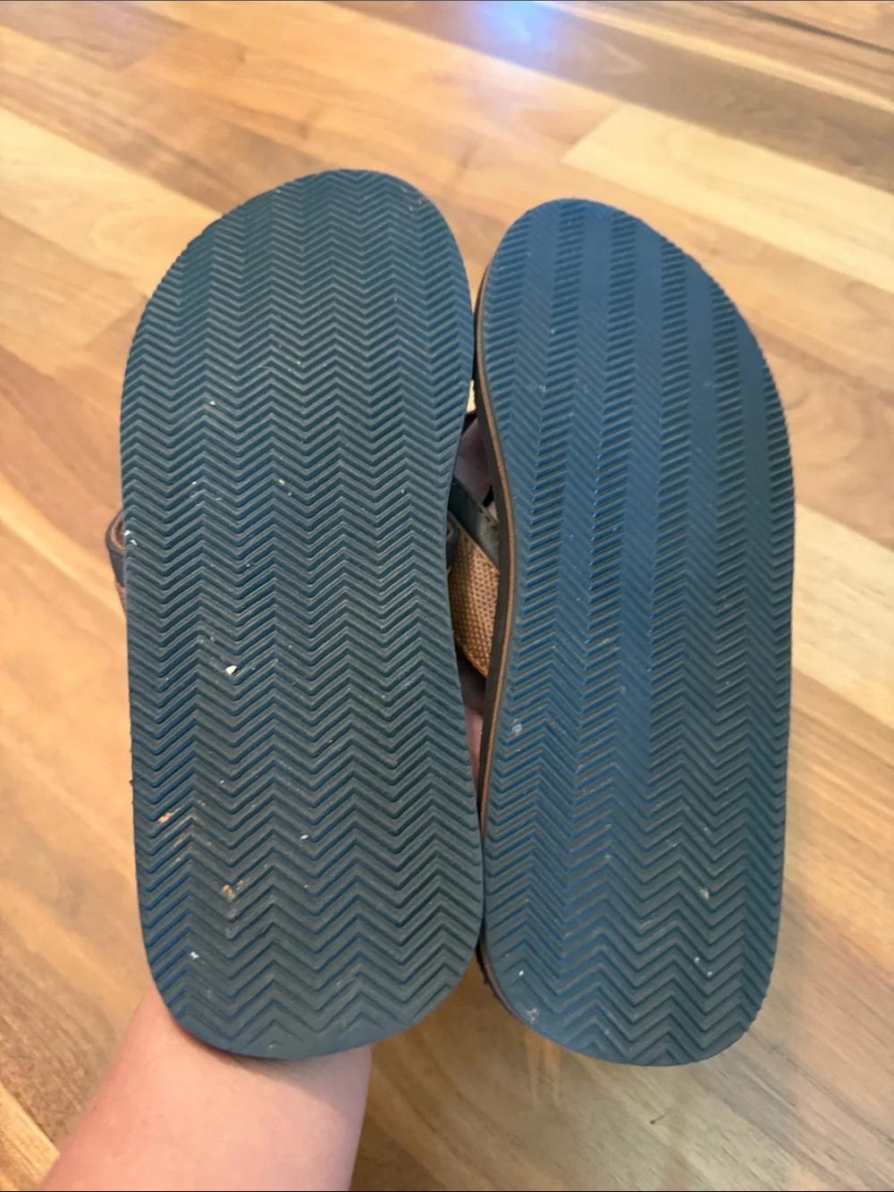 Nautica flip flop